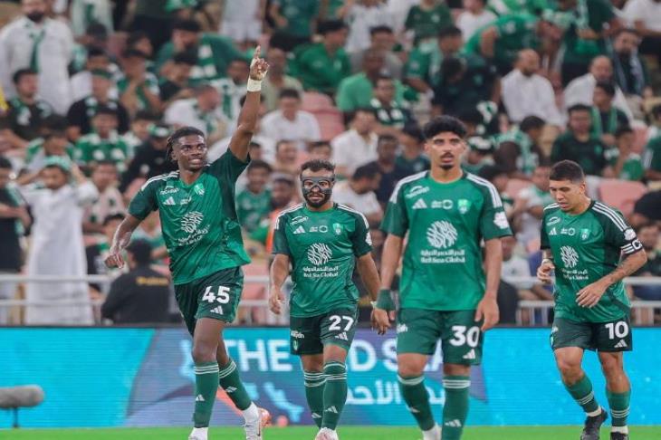 أهلي جدة يفتتح مشواره بفوز سهل على العروبة في الدوري السعودي